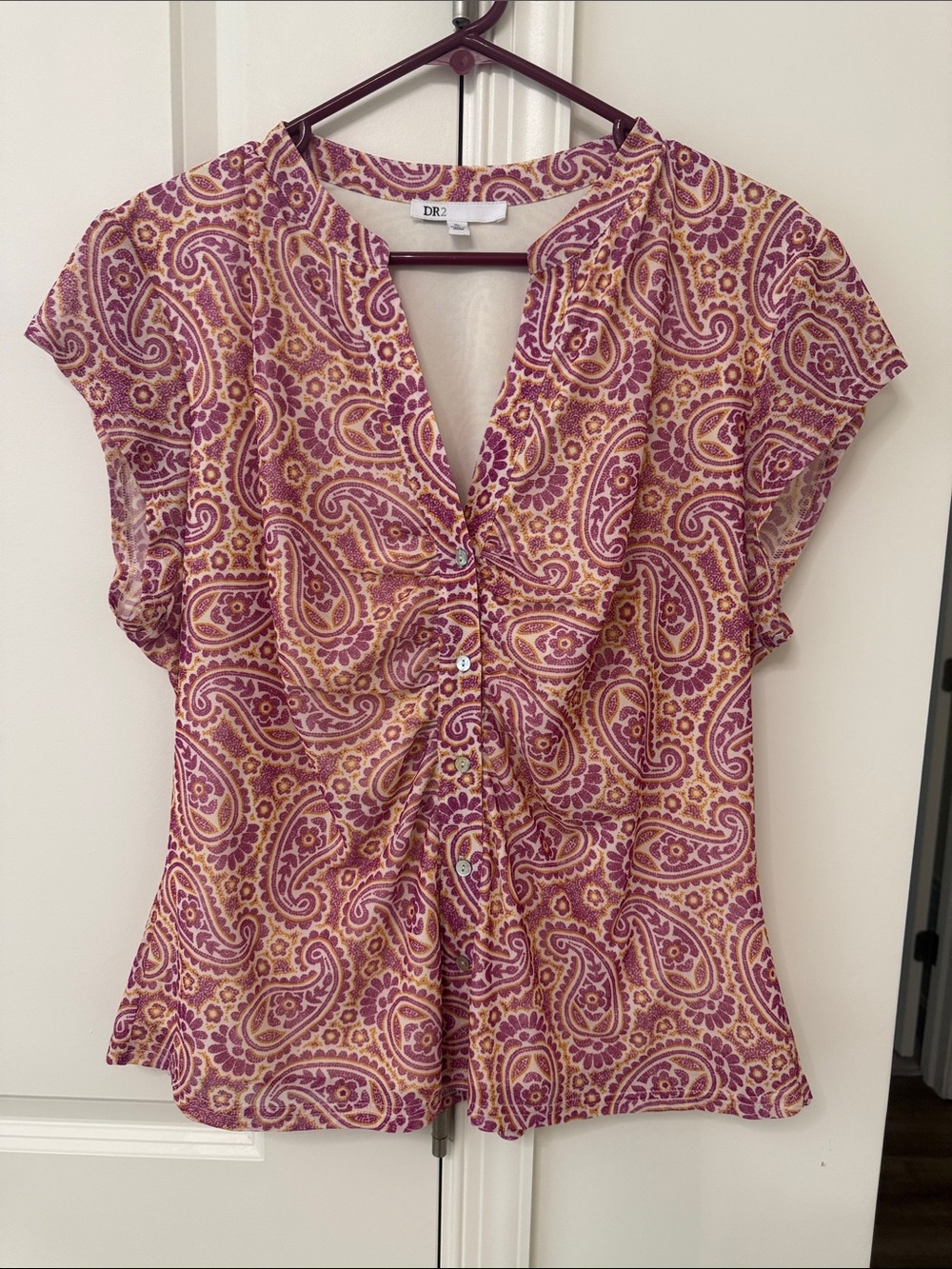 DR2 Pink and Gold Paisley Short Sleeve V-Neck Blouse